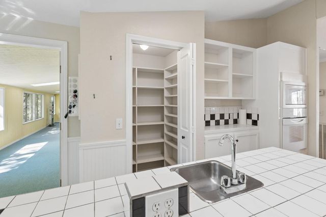 5844 October Hill Rd, Placerville, CA 95667