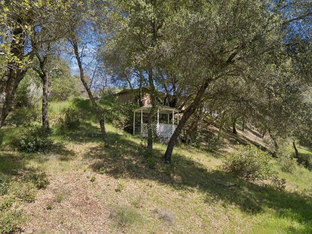 5844 October Hill Rd, Placerville, CA 95667