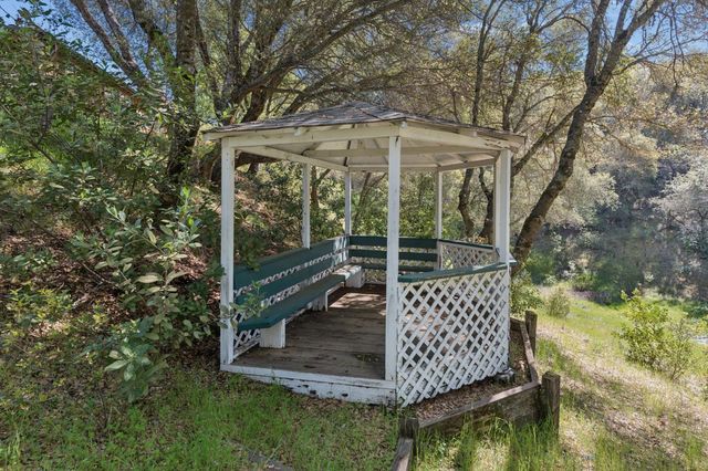 5844 October Hill Rd, Placerville, CA 95667