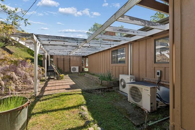 5844 October Hill Rd, Placerville, CA 95667