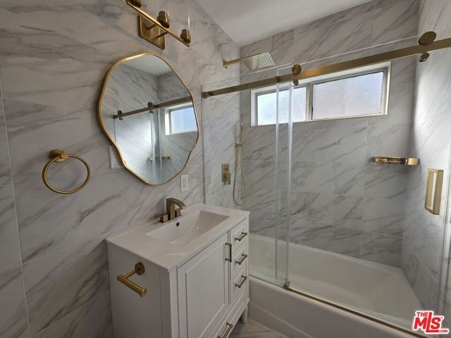 14177 Osborne Street, Panorama City (los Angeles), CA 91402