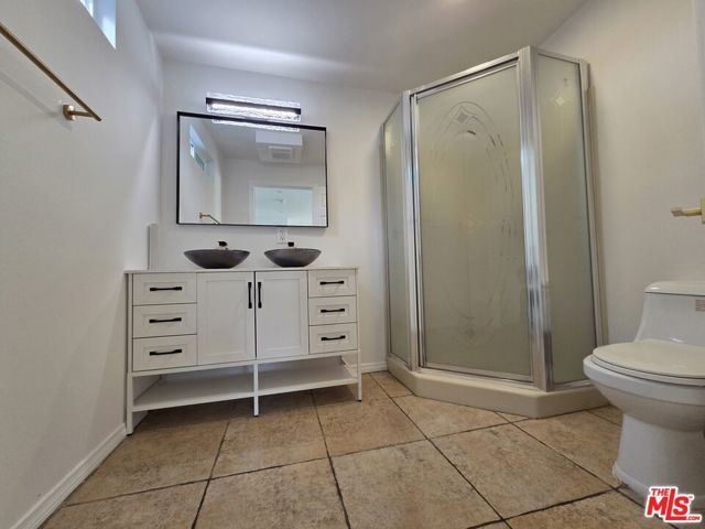 14177 Osborne Street, Panorama City (los Angeles), CA 91402