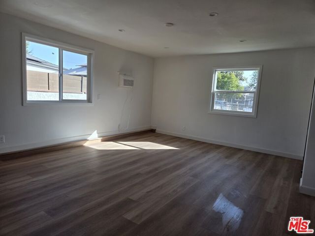 14177 Osborne Street, Panorama City (los Angeles), CA 91402