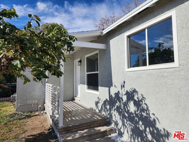 14177 Osborne Street, Panorama City (los Angeles), CA 91402