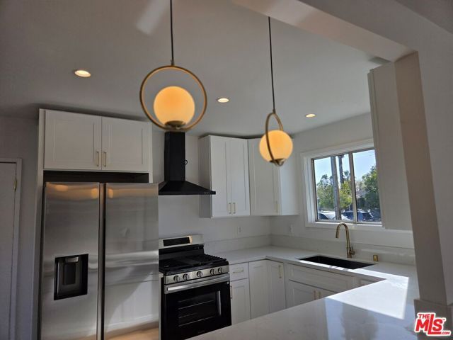 14177 Osborne Street, Panorama City (los Angeles), CA 91402