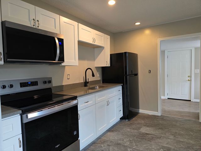 404 S Poplar Street, Urbana, IL 61802