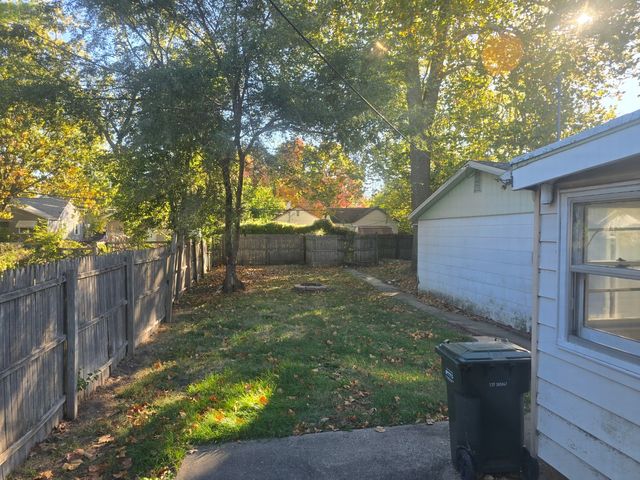 404 S Poplar Street, Urbana, IL 61802