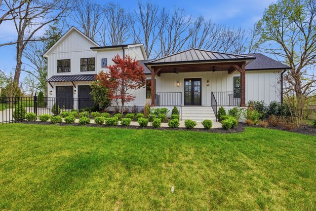 8811 Old Charlotte Pike, Pegram, TN 37143