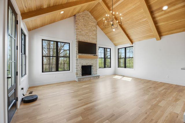 8811 Old Charlotte Pike, Pegram, TN 37143