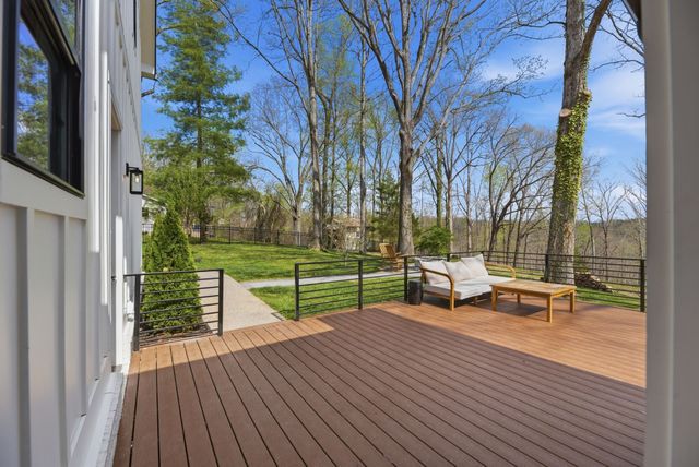 8811 Old Charlotte Pike, Pegram, TN 37143