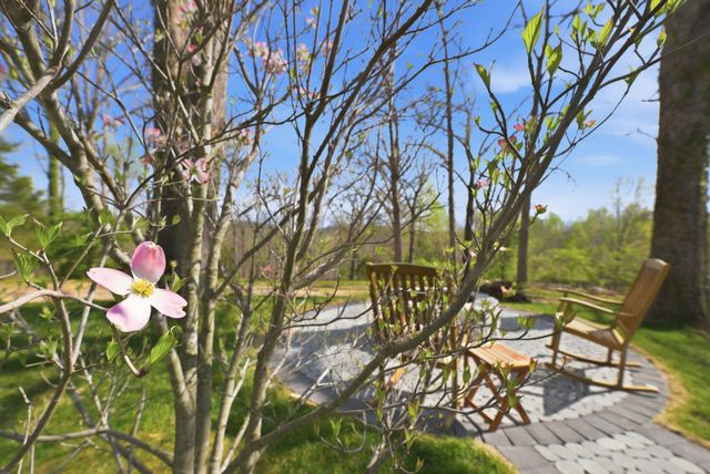 8811 Old Charlotte Pike, Pegram, TN 37143