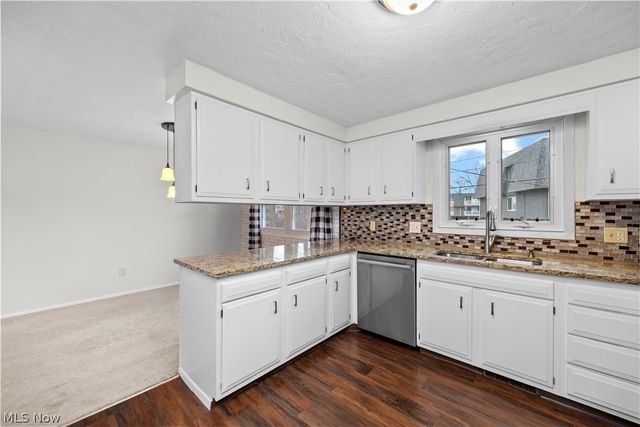 4004 Washington Avenue, Lorain, OH 44052