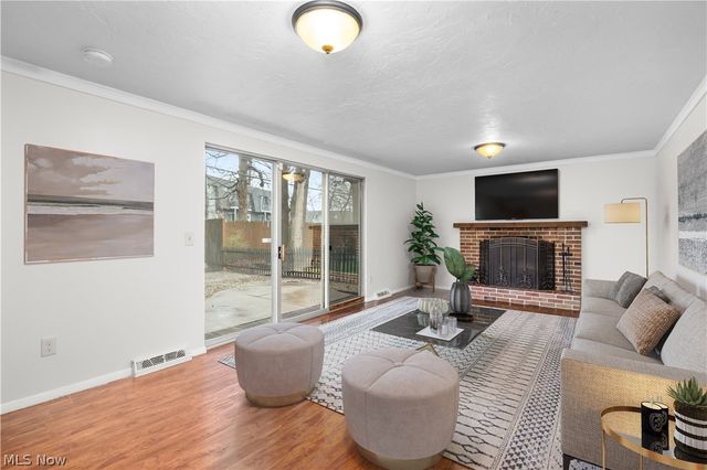 4004 Washington Avenue, Lorain, OH 44052