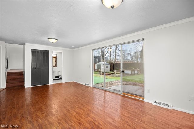 4004 Washington Avenue, Lorain, OH 44052