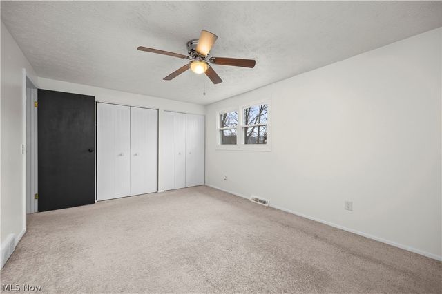 4004 Washington Avenue, Lorain, OH 44052