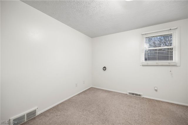 4004 Washington Avenue, Lorain, OH 44052