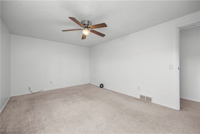 4004 Washington Avenue, Lorain, OH 44052