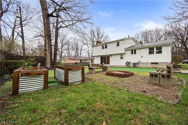 4004 Washington Avenue, Lorain, OH 44052