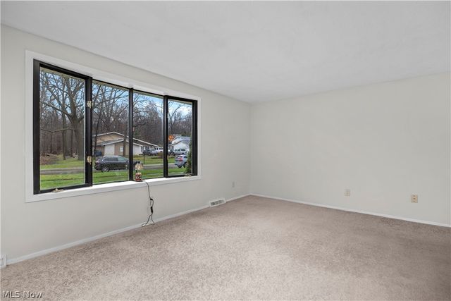 4004 Washington Avenue, Lorain, OH 44052