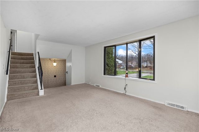 4004 Washington Avenue, Lorain, OH 44052