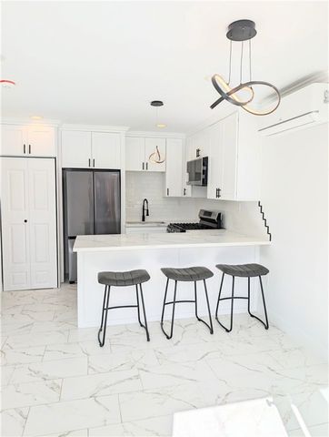 737 Davis, Montebello, CA 90640