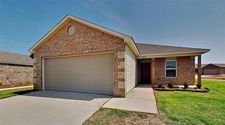 9920 Rattlesnake Lane, Yukon, OK 73099