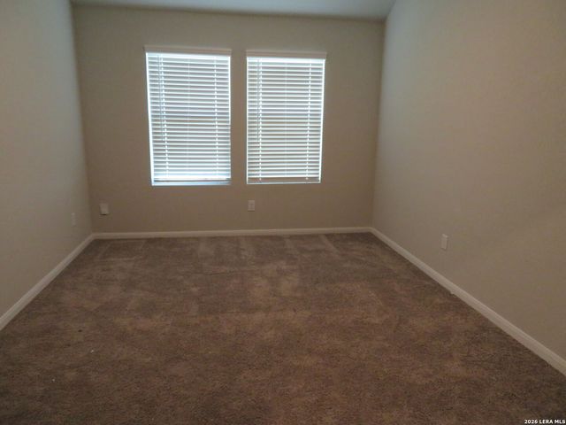 554 BLUE STEM RD, New Braunfels, TX 78130