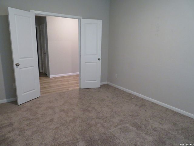 554 BLUE STEM RD, New Braunfels, TX 78130