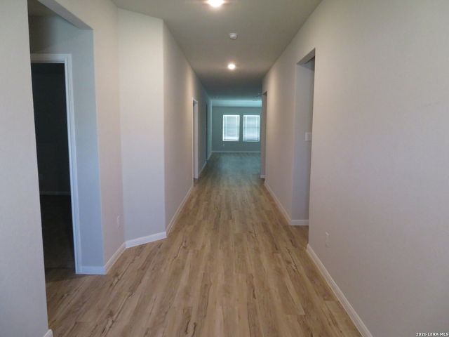 554 BLUE STEM RD, New Braunfels, TX 78130