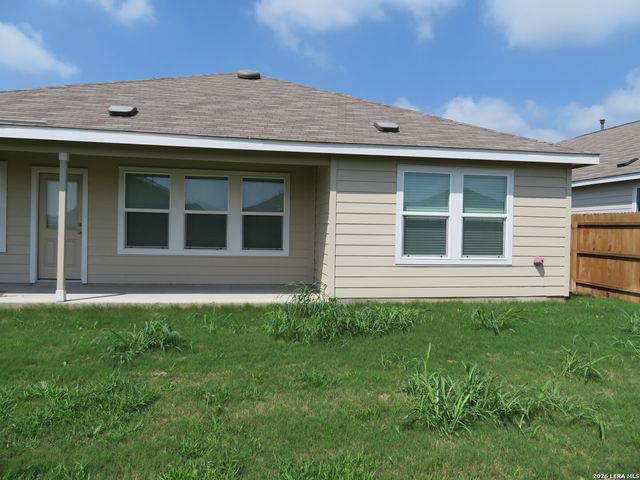 554 BLUE STEM RD, New Braunfels, TX 78130