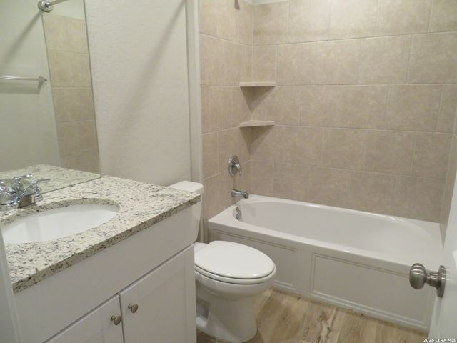 554 BLUE STEM RD, New Braunfels, TX 78130