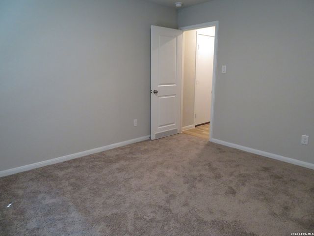 554 BLUE STEM RD, New Braunfels, TX 78130