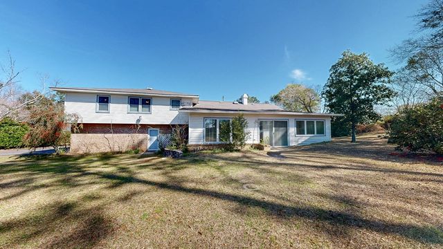 110 Longleaf Drive, Dothan, AL 36303
