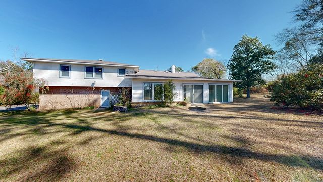 110 Longleaf Drive, Dothan, AL 36303