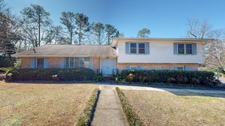 110 Longleaf Drive, Dothan, AL 36303