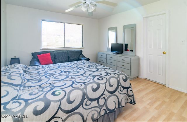 175 Penn Court 120, Matawan, NJ 07747