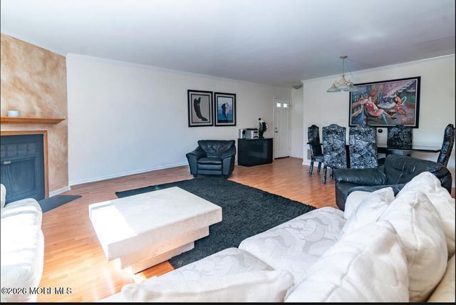 175 Penn Court 120, Matawan, NJ 07747