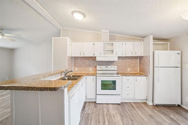 396 KORBUS ROAD, Brooksville, FL 34604