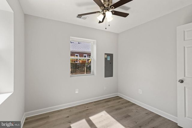 1203 FARMINGDALE AVE, Capitol Heights, MD 20743