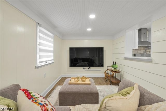 71 Willoughby Road, Fanwood Boro, NJ 07023