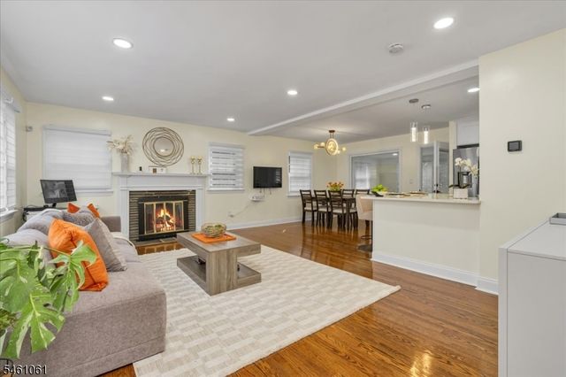 71 Willoughby Road, Fanwood Boro, NJ 07023