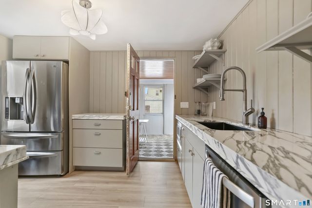 671 Fairview Avenue, Bridgeport, CT 06606