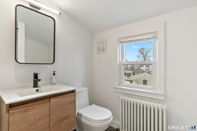 671 Fairview Avenue, Bridgeport, CT 06606