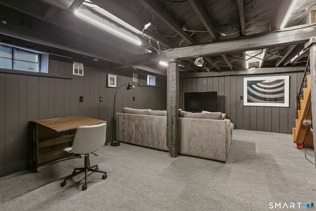 671 Fairview Avenue, Bridgeport, CT 06606