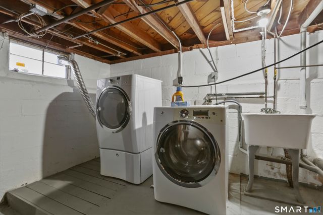 671 Fairview Avenue, Bridgeport, CT 06606