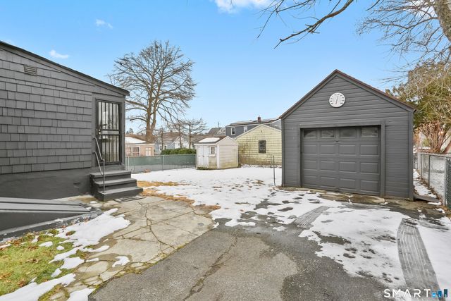 671 Fairview Avenue, Bridgeport, CT 06606