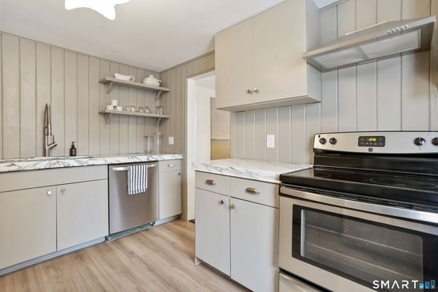 671 Fairview Avenue, Bridgeport, CT 06606