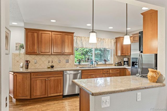 5717 S Kenton Street, Englewood, CO 80111