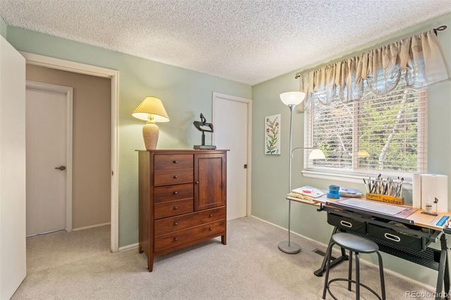 5717 S Kenton Street, Englewood, CO 80111