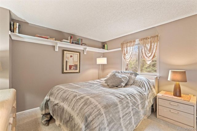 5717 S Kenton Street, Englewood, CO 80111